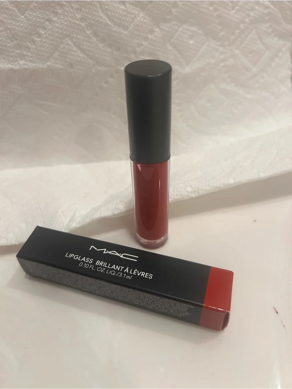 MAC Cosmetics Lipglass High-Shine Lip Gloss - Ruby Woo